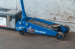 Tire jack